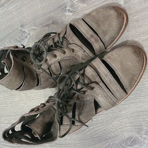 Jeffrey Campbell Slashed cut off boots